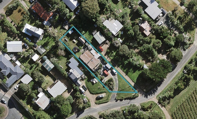 155 Wilma Road, Surfdale, Waiheke Island - Carousel 1