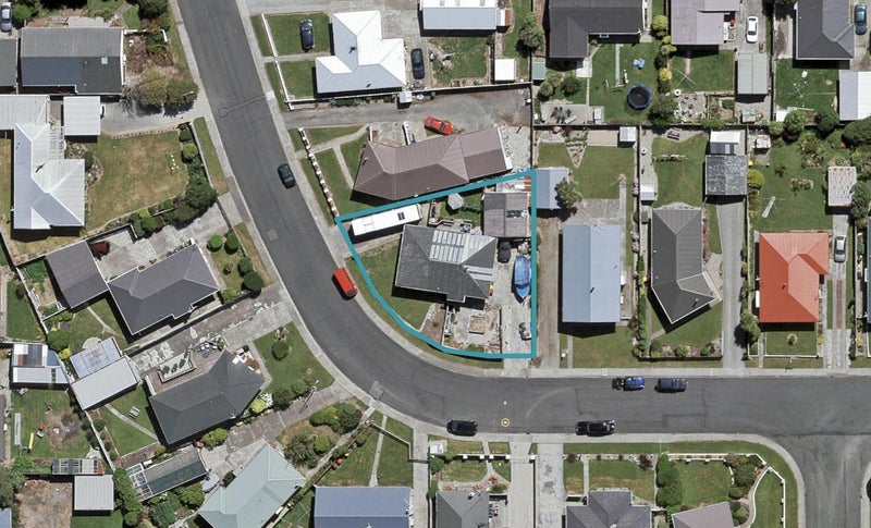 32 Lothian Crescent, Strathern, Invercargill - Carousel 1