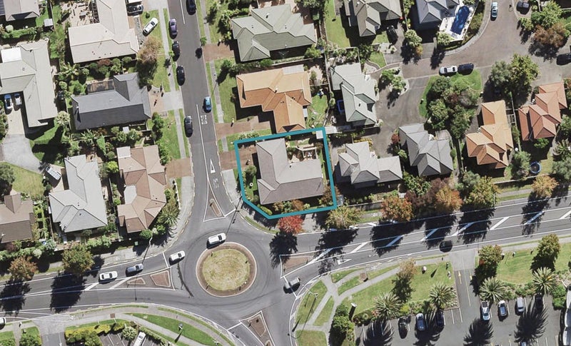 40 Vanderbilt Parade, Albany, Auckland - Carousel 1