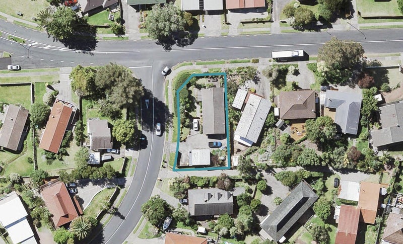74 Glencoe Road, Browns Bay, Auckland - Carousel 1