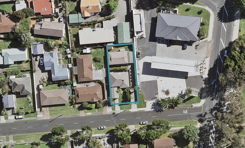 2/1 Clark Road, Pahurehure, Papakura - Carousel 1