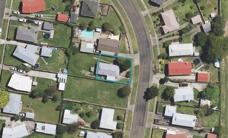 35 Alice Street, Outer Kaiti, Gisborne - Carousel 1