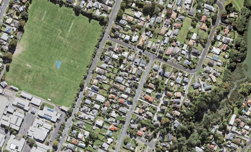 58A Kelwyn Road, Kelston, Auckland - Carousel 1
