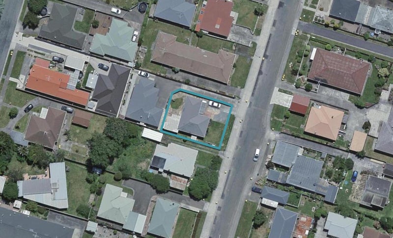7 Beauchamp Street, Tawa, Wellington - Carousel 1