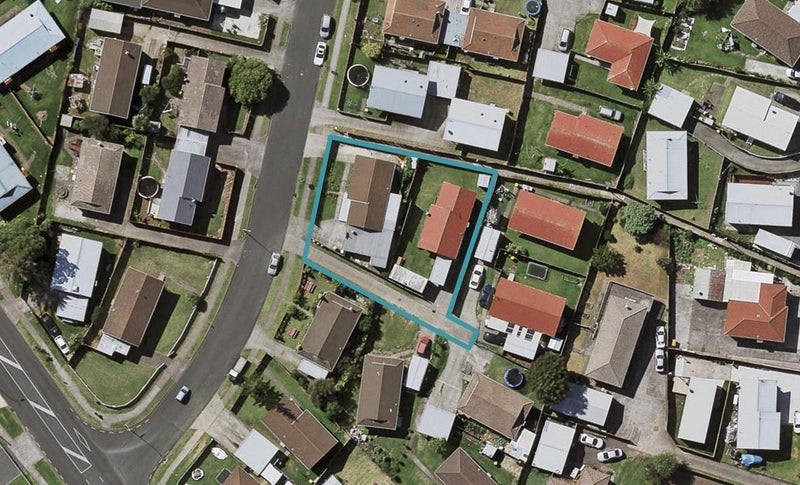 2/9 Coombe Avenue, Otara, Auckland - Carousel 1