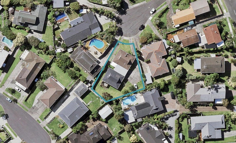 1/6 Rachael Place, Farm Cove, Auckland - Carousel 1