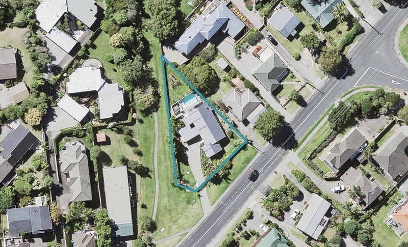 51 Glencoe Road, Browns Bay, Auckland - Carousel 1
