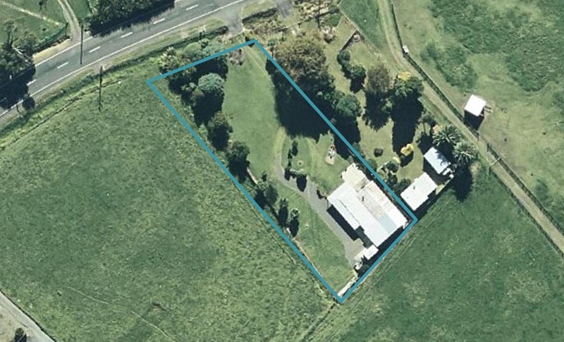 6692 State Highway 35, Te Kaha, Opotiki - Carousel 1