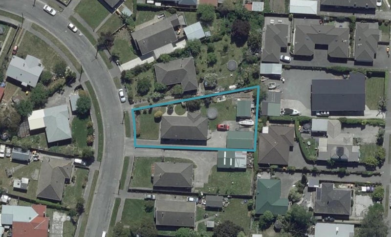 48 Lambeth Crescent, Redwood, Christchurch - Carousel 1