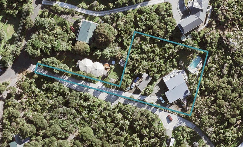 10 Rayner Road, New Lynn - Carousel 1