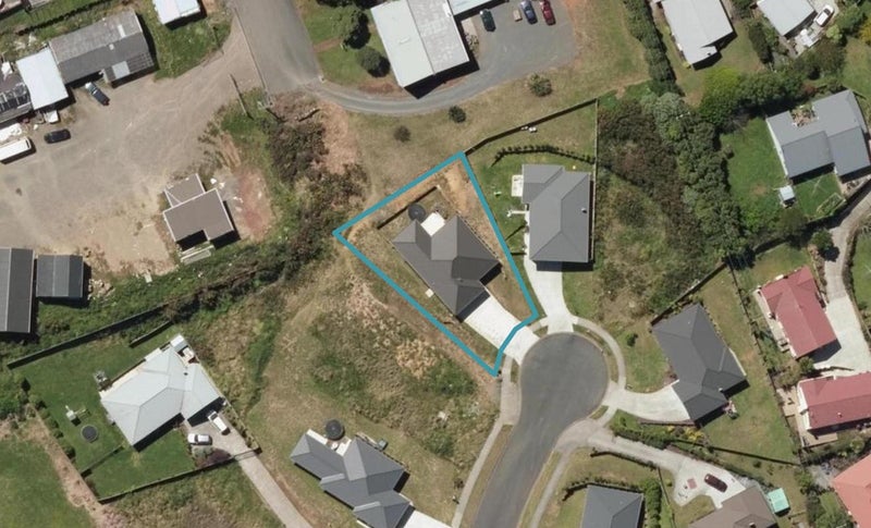 31 Brunner Terrace, Kamo, Whangarei - Carousel 1