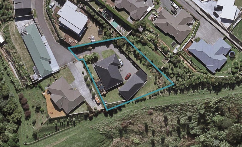 36E Redwood Crescent, Hurdon, New Plymouth - Carousel 1