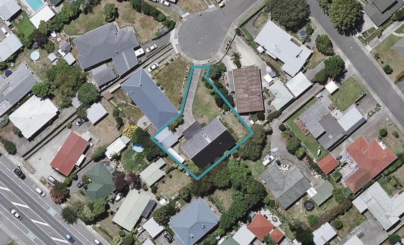 704 Ballantyne Place, Frimley, Hastings - Carousel 1