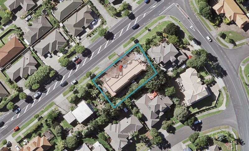 817 Chapel Road, Shamrock Park, Auckland - Carousel 1