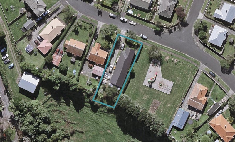 24 Drake Street, Vogeltown, New Plymouth - Carousel 1