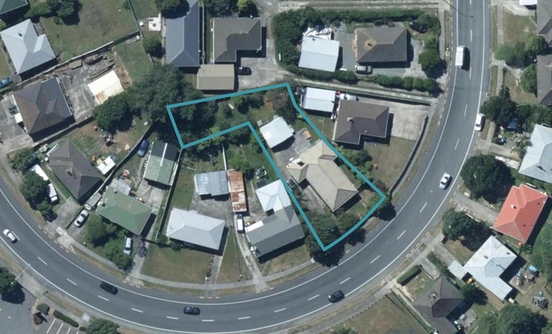 111 Mungavin Avenue, Ranui, Porirua - Carousel 1