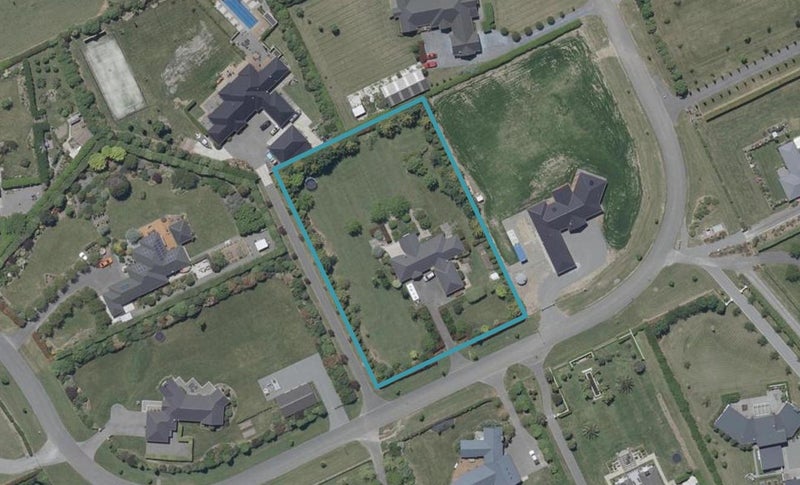 25 Devine Drive, Christchurch - Carousel 1
