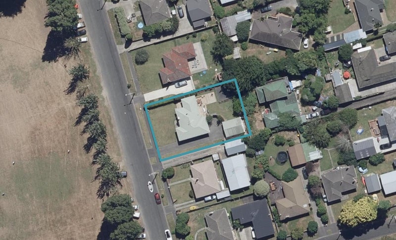 174 Fox Street, Hamilton East, Hamilton - Carousel 1