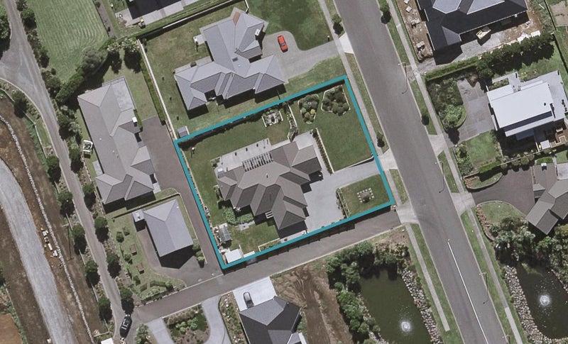 3 Links Drive, Waiwhakaiho, New Plymouth - Carousel 1