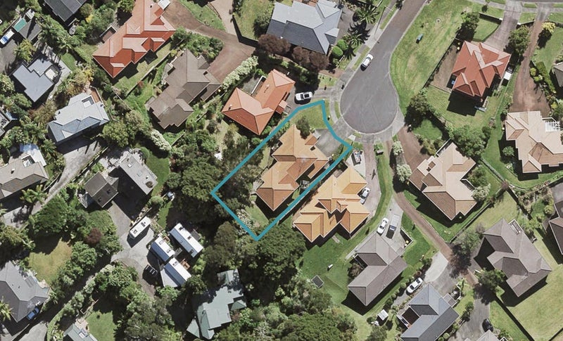 13 Alice Place, Hillcrest, Auckland - Carousel 1