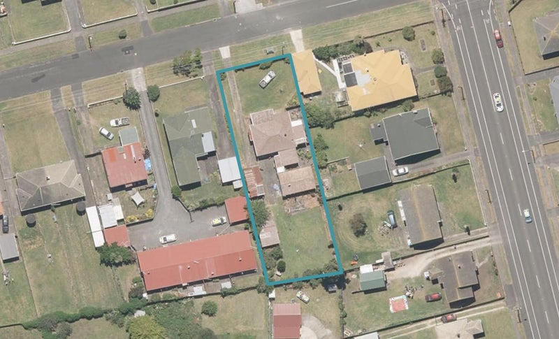 1 Duigan Street, Gonville, Whanganui - Carousel 1