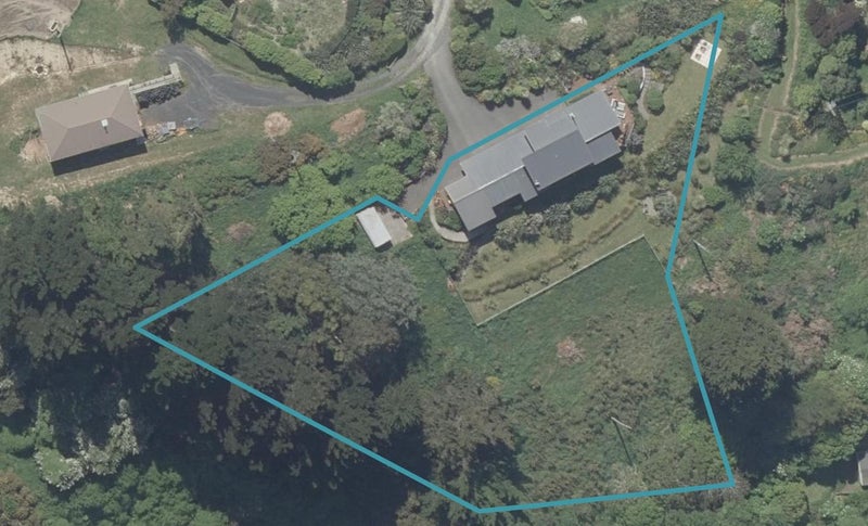 21 Finch Street, Saint Leonards, Dunedin - Carousel 1