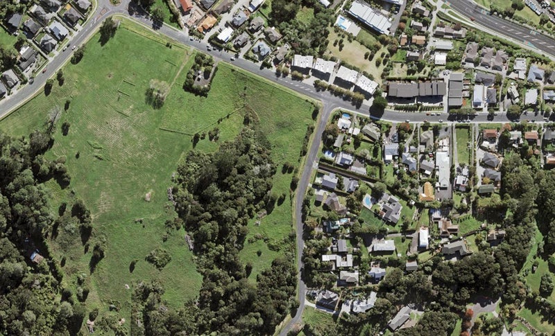 10 Kyle Road, Schnapper Rock, Auckland - Carousel 1