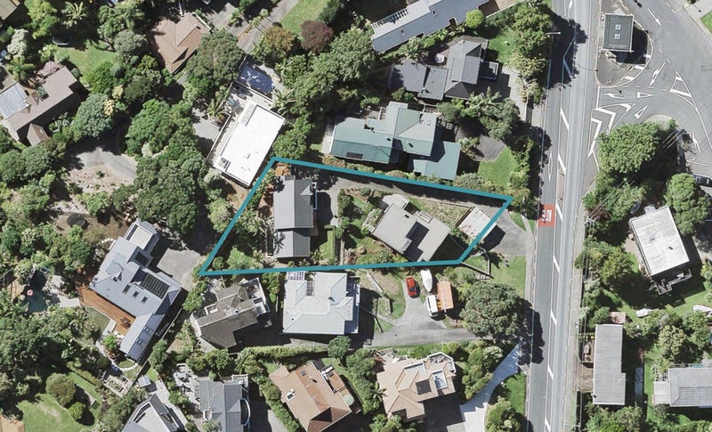 2/74 Beach Road, Castor Bay, Auckland - Carousel 1