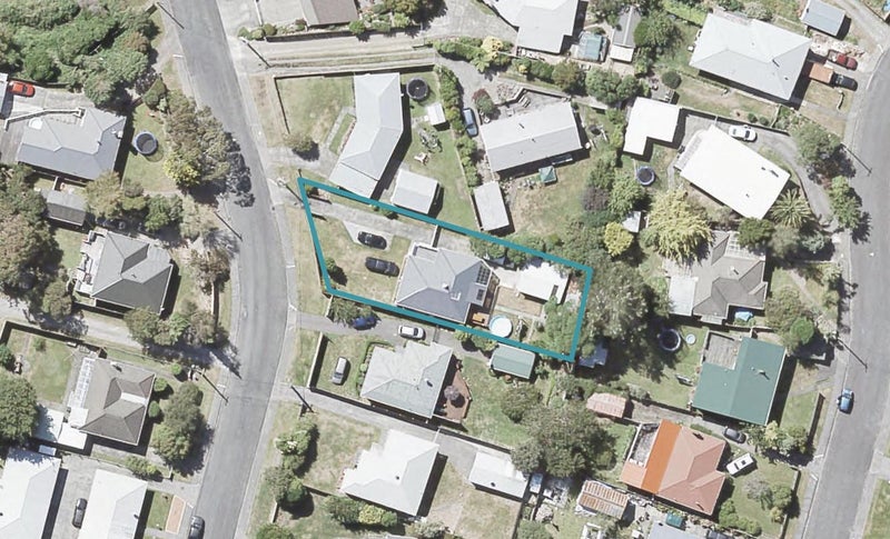 47 Wood Street, Wainuiomata, Lower Hutt - Carousel 1