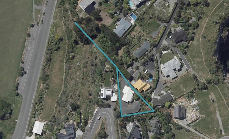 2/56 Balmoral Lane, Redcliffs, Christchurch - Carousel 1