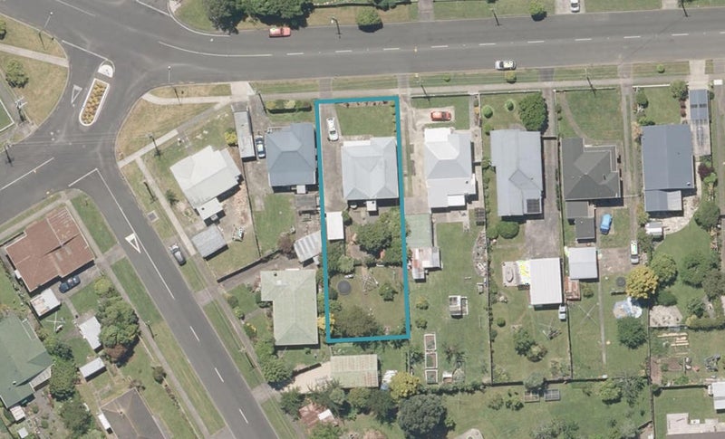 6 Wakefield Street, Whanganui East, Whanganui - Carousel 1