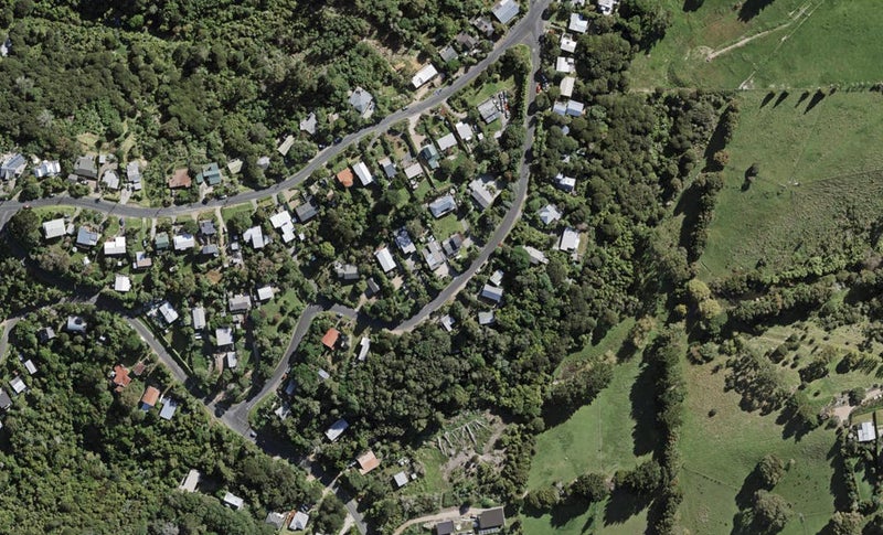13 Karaka Road, Oneroa, Waiheke Island - Carousel 1