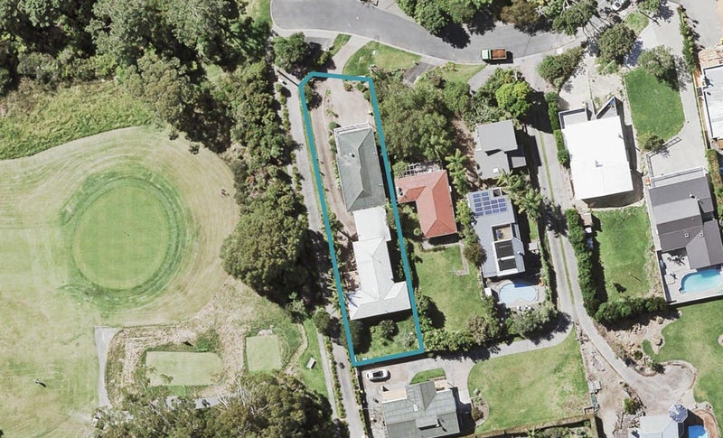 1/98 Park Rise, Campbells Bay, Auckland - Carousel 1
