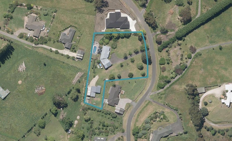 3 Kingston Way, Otamatea, Whanganui - Carousel 1