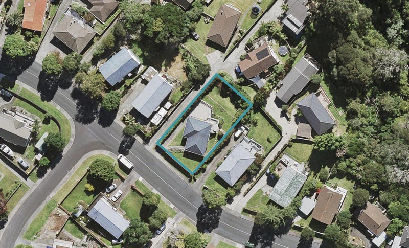 82 Spinella Drive, Bayview, Auckland - Carousel 1