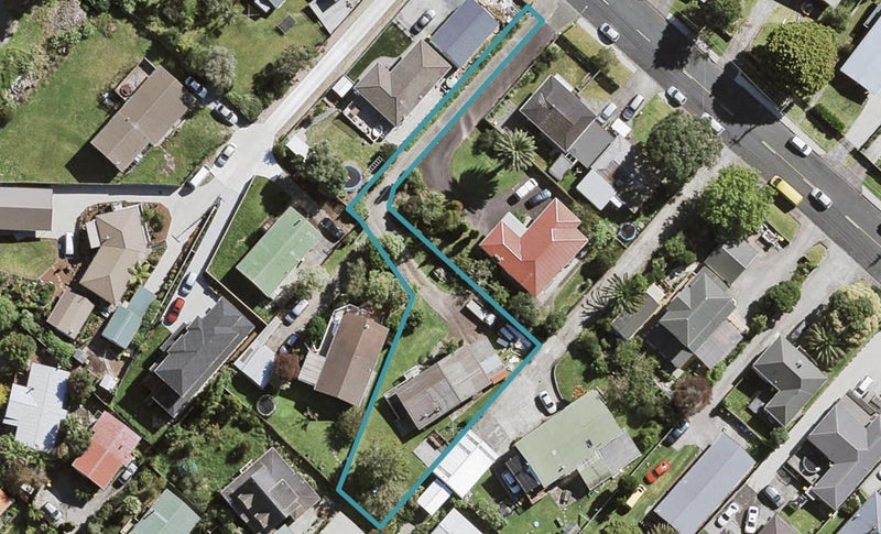 91B Awaroa Road, Sunnyvale, Auckland - Carousel 1