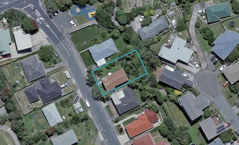 104 Kenmore Street, Newlands, Wellington - Carousel 1
