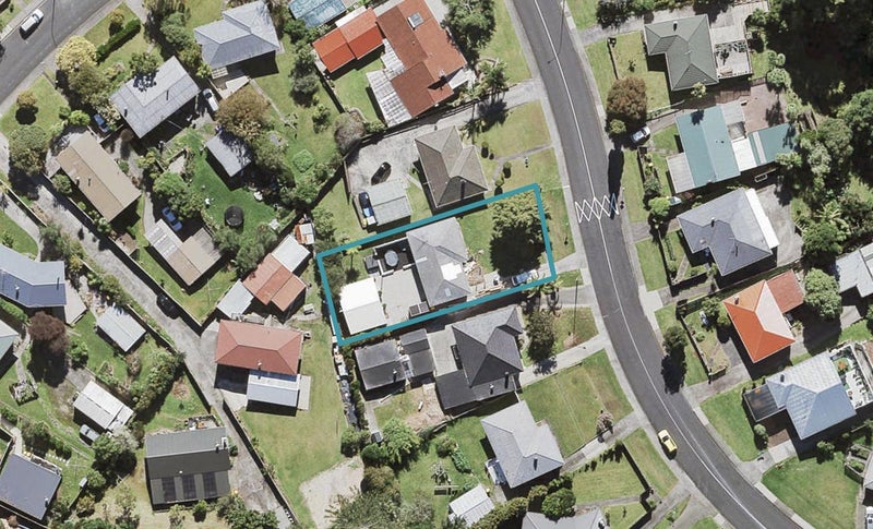 48 Glendene Avenue, Glendene, Auckland - Carousel 1