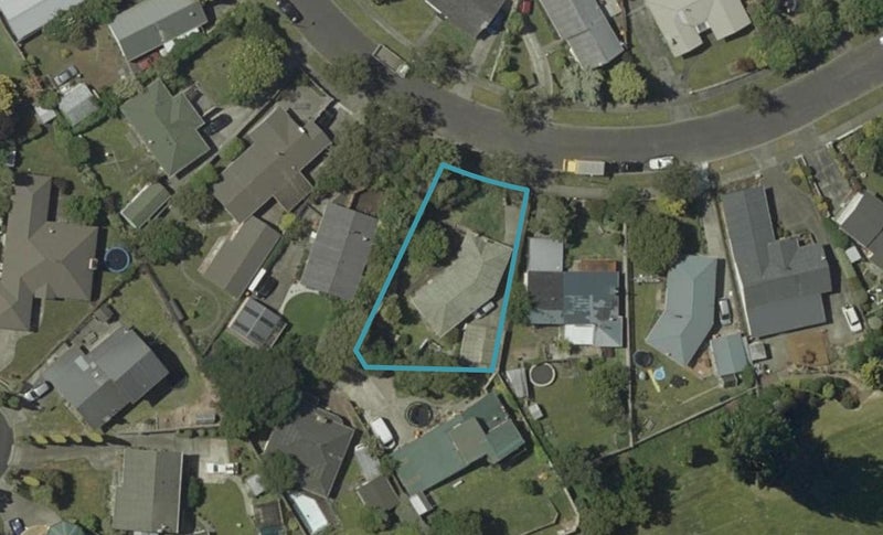 91 Ruamahanga Crescent, Terrace End, Palmerston North - Carousel 1
