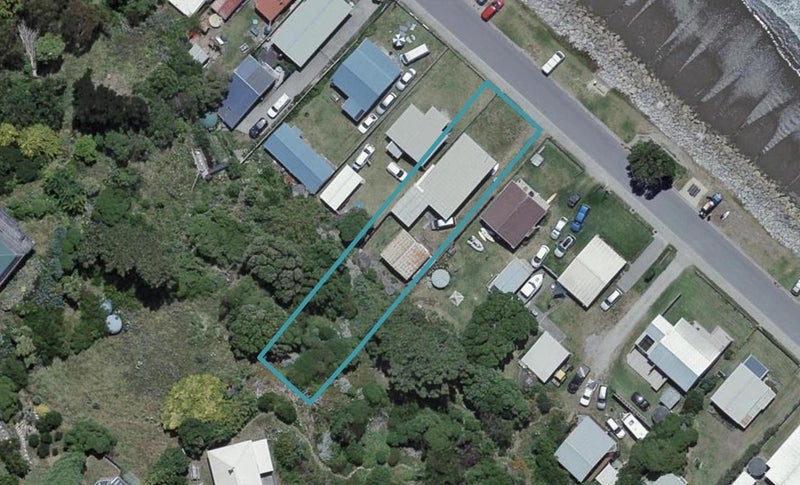 76 Jetty Road, Castlepoint - Carousel 1