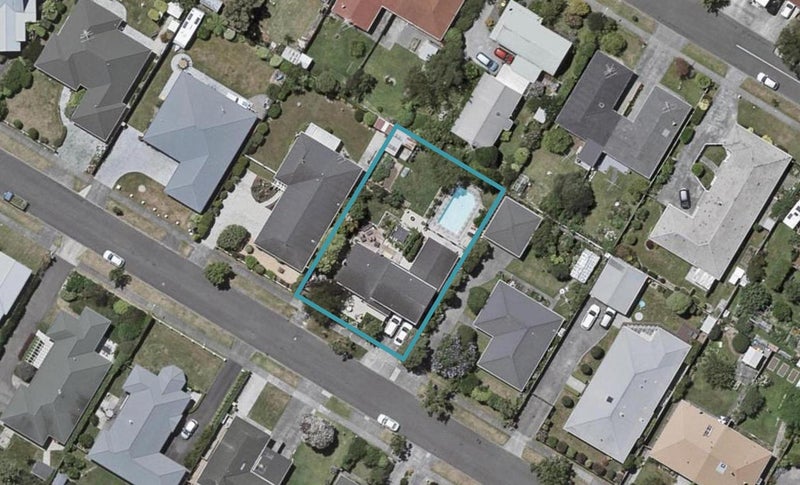 20 Andrew Street, Waikanae - Carousel 1