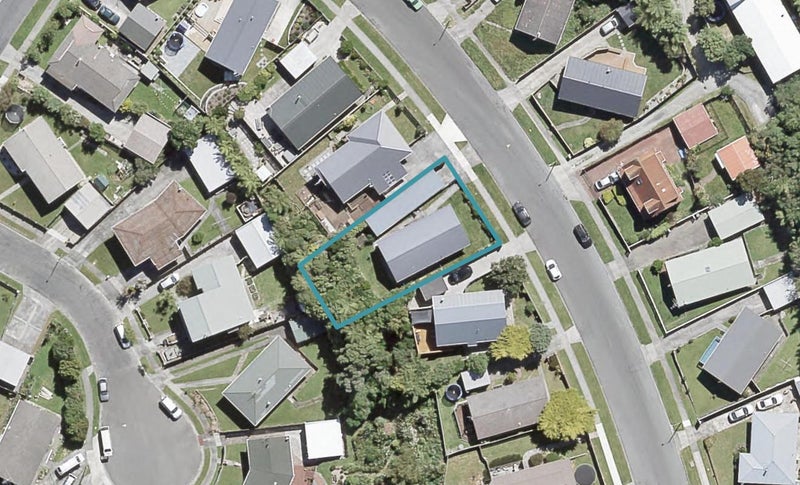 10 Invercargill Drive, Kelson, Lower Hutt - Carousel 1