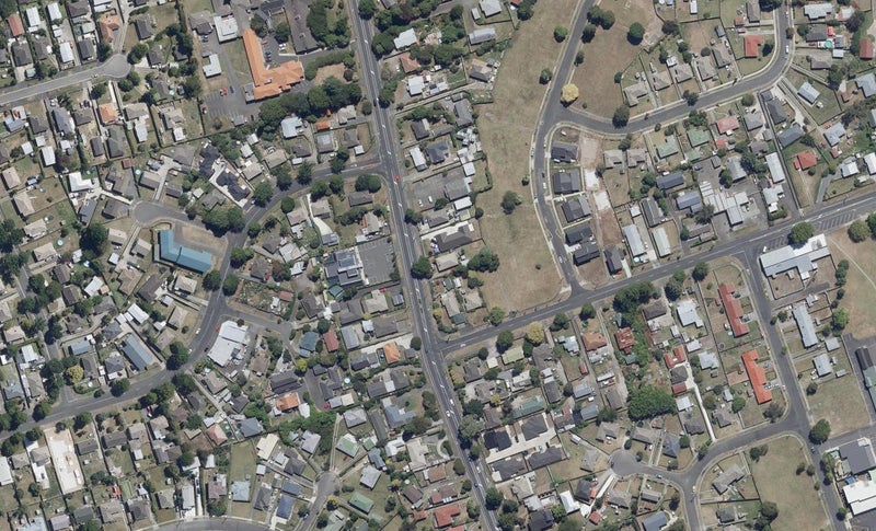352 Peachgrove Road, Fairfield, Hamilton - Carousel 1