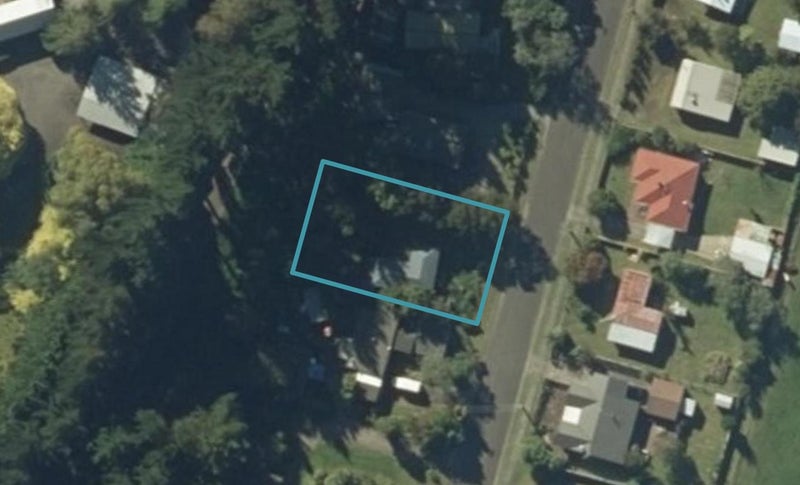 28 Te Herekiekie Street, Tūrangi - Carousel 1
