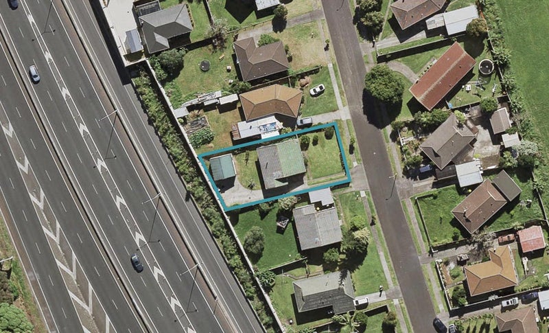 11 Ashmore Place, Favona, Auckland - Carousel 1