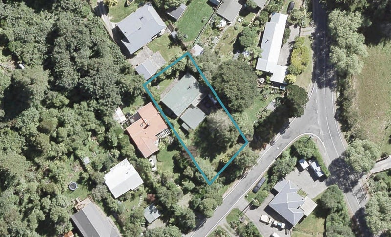 4 Avian Road, Blue Mountains, Upper Hutt - Carousel 1