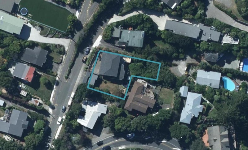 2 Seaview Road, Paremata, Porirua - Carousel 1