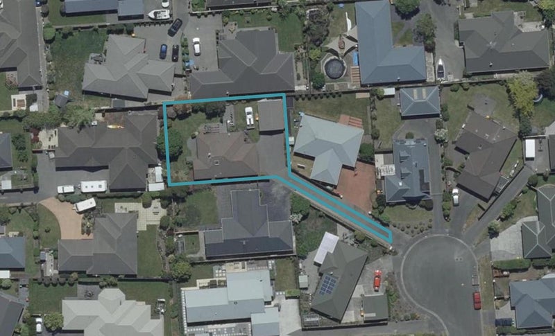 27 Giles Place, Shirley, Christchurch - Carousel 1