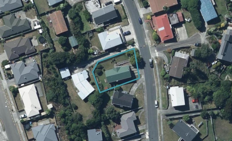 20 Thimble Lane, Whitby, Porirua - Carousel 1