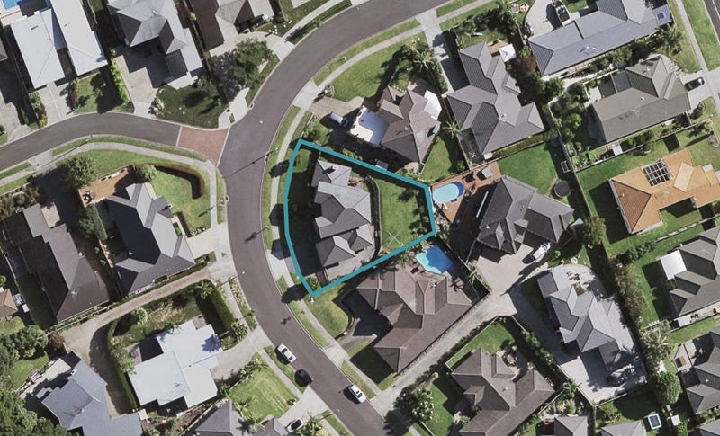 15 Ysabel Crescent, The Gardens, Auckland - Carousel 1